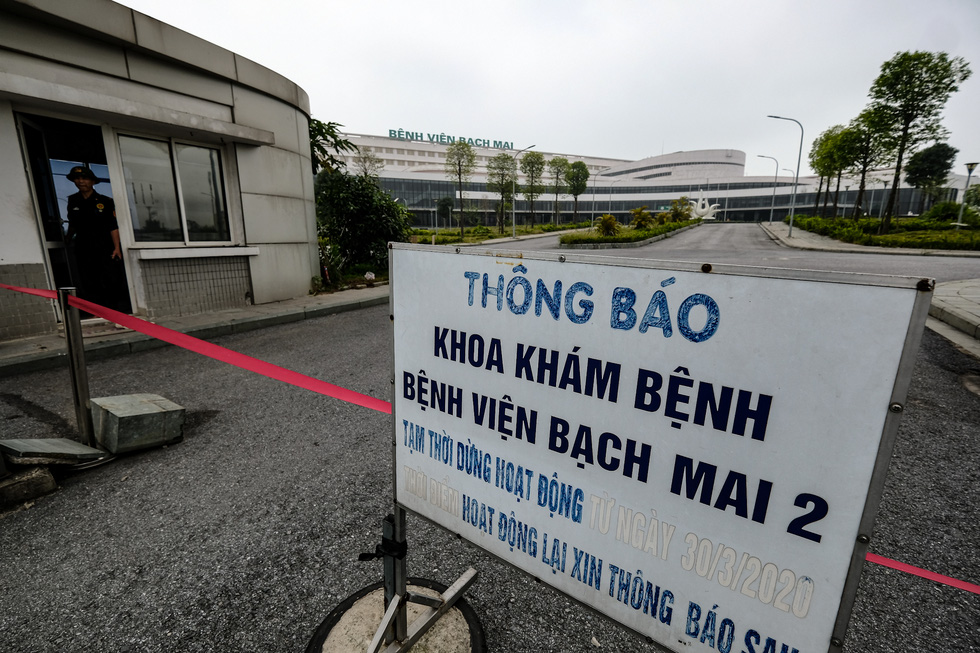 Cảnh hoang vắng hai cơ sở bệnh viện Bạch Mai, Việt Đức ngàn tỉ khánh thành rồi… đóng cửa - Ảnh 1.