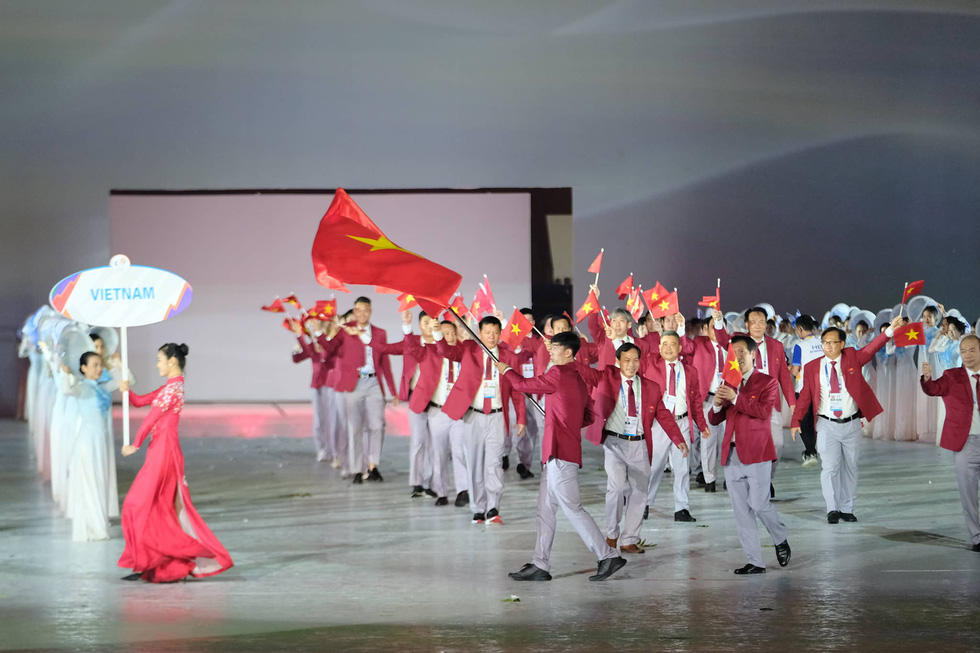 SEA Games 31 khai mạc bằng bữa tiệc âm thanh và ánh sáng hoành tráng - Ảnh 14.