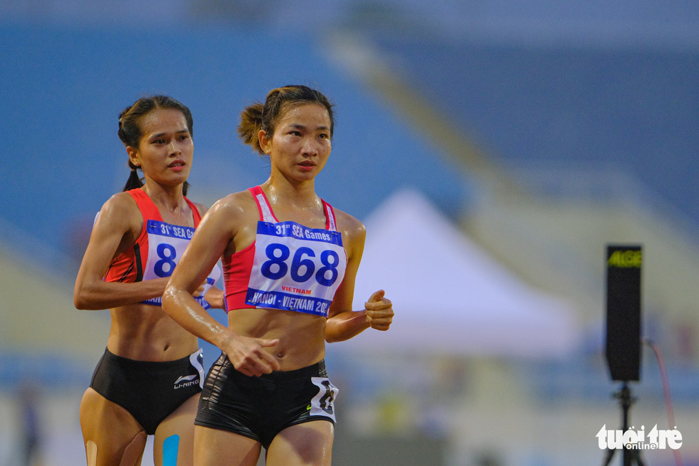 Nữ hoàng xung trận kịch tính, Việt Nam để vuột huy chương vàng tiếp sức nam nữ 4x400m - Ảnh 2.