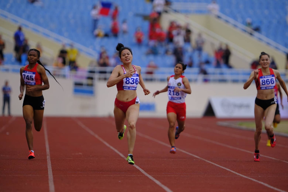 Cập nhật SEA Games 31: Điền kinh giúp Việt Nam có HCV thứ 53 - Ảnh 4. Cập nhật SEA Games 31: Điền kinh giúp Việt Nam có HCV thứ 53 - Ảnh 4.