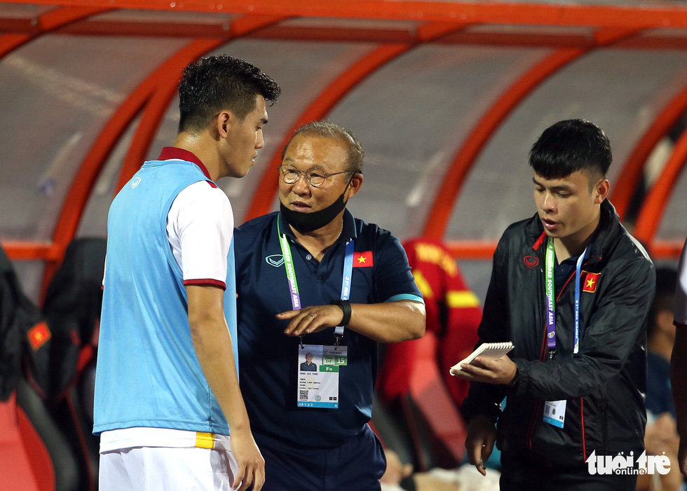 Những khoảnh khắc không hài lòng của ông Park ở trận gặp U23 Timor Leste - Ảnh 4.