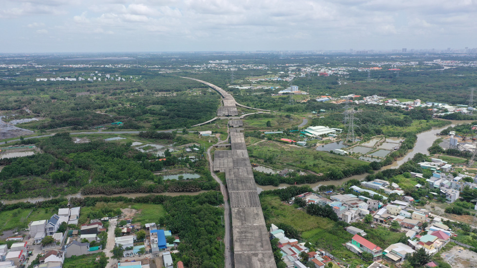 Cận cảnh những điểm nghẽn chờ vành đai 3 giải cứu - Ảnh 16.