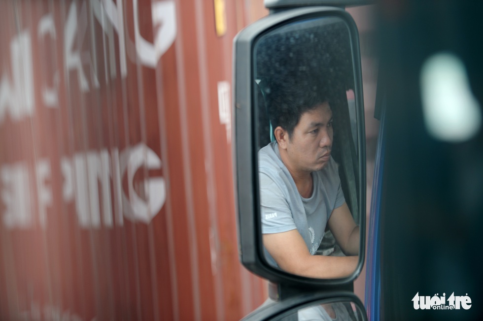 Cận cảnh những điểm nghẽn chờ vành đai 3 giải cứu - Ảnh 5. Cận cảnh những điểm nghẽn chờ vành đai 3 giải cứu - Ảnh 5.