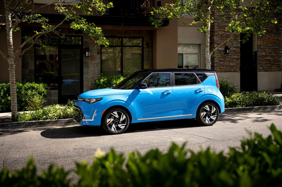 Kia Soul 2023: SUV nhỏ nhiều công nghệ, được showroom tư nhân săn tìm - Ảnh 4. Kia Soul 2023: SUV nhỏ nhiều công nghệ, được showroom tư nhân săn tìm - Ảnh 4.