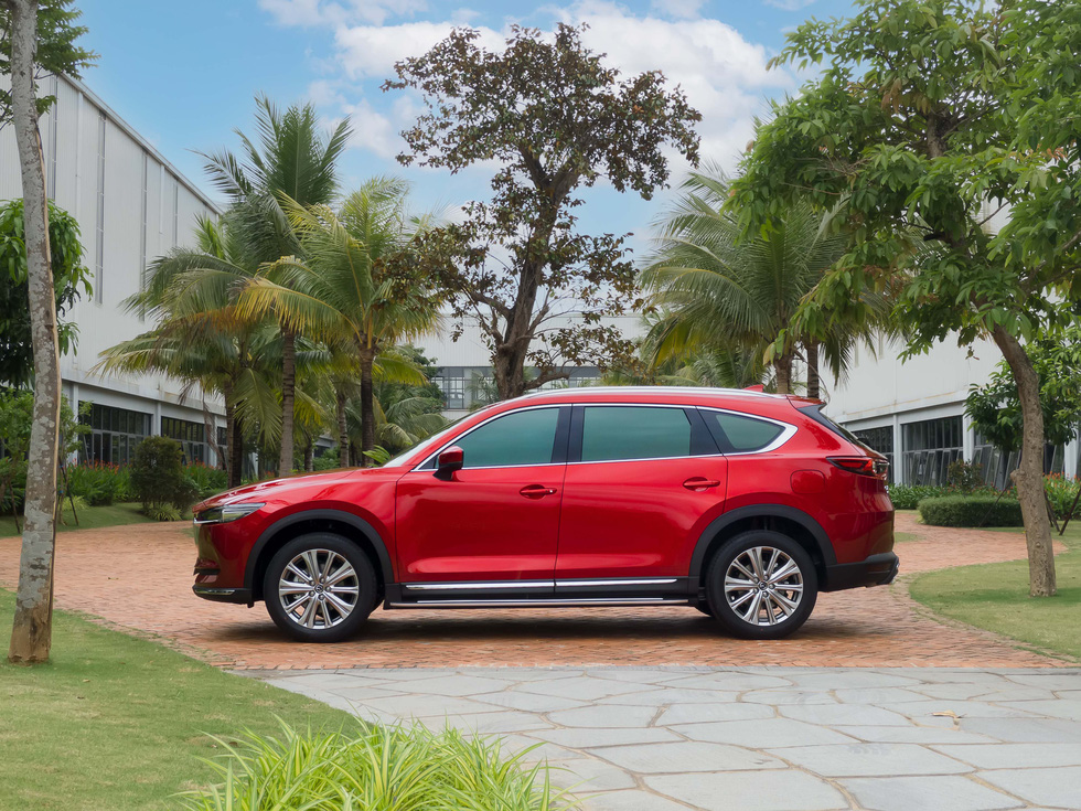 Mazda CX-8 2022 ra mắt Việt Nam, giá từ 1,079 tỉ đồng, thêm trang bị đấu Hyundai Santa Fe - Ảnh 6.