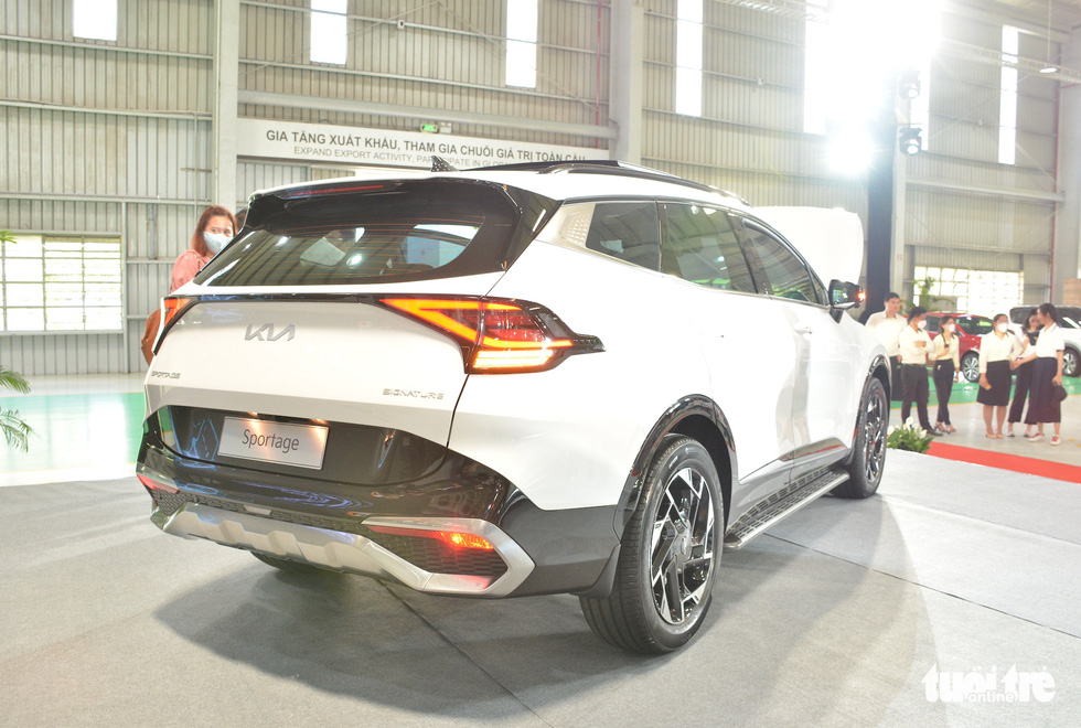 Kia Sportage 2022 xuất xưởng tại Việt Nam: Giá từ 899 triệu đồng, nhiều công nghệ đấu Hyundai Tucson - Ảnh 7.