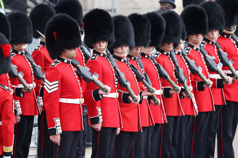 Hoành tráng đại lễ kỷ niệm 70 năm trị vì của Nữ hoàng Elizabeth II - Ảnh 3.