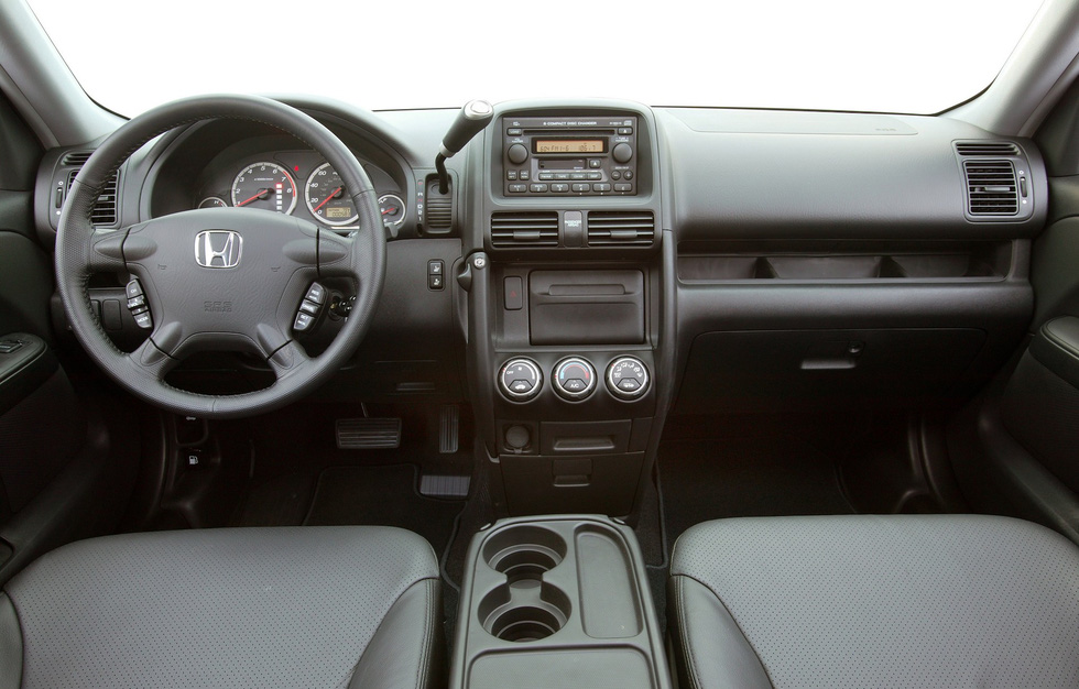 Honda CR-V interior after 6 upgrades: The upcoming version is back as it was in the beginning - Photo 2.