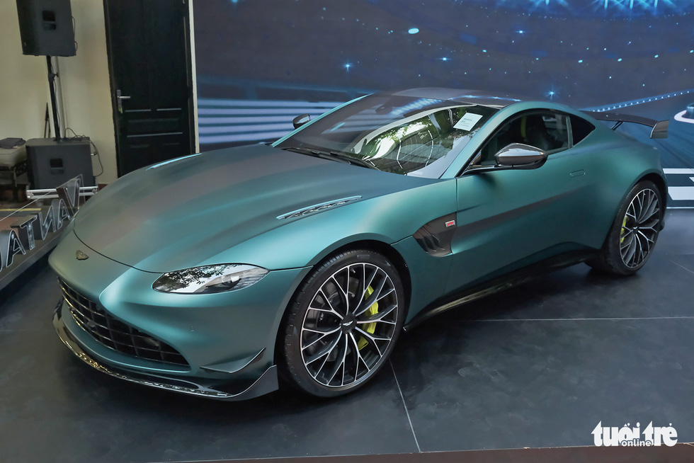 Aston Martin Vantage F1 Edition đầu tiên Việt Nam giá gần 18,8 tỉ đồng - Ảnh 3.