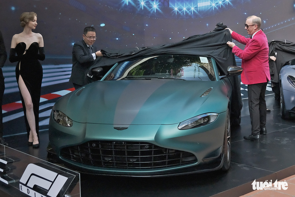 Aston Martin Vantage F1 Edition đầu tiên Việt Nam giá gần 18,8 tỉ đồng - Ảnh 2.