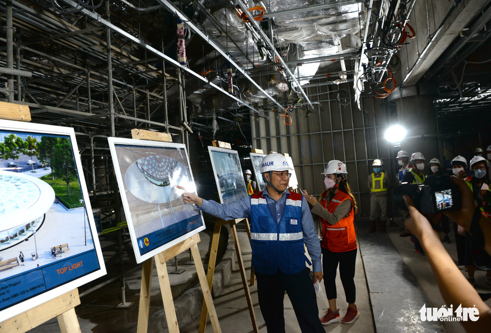 Cửa lấy sáng - điểm nhấn của nhà ga metro trung tâm Bến Thành - Ảnh 4.