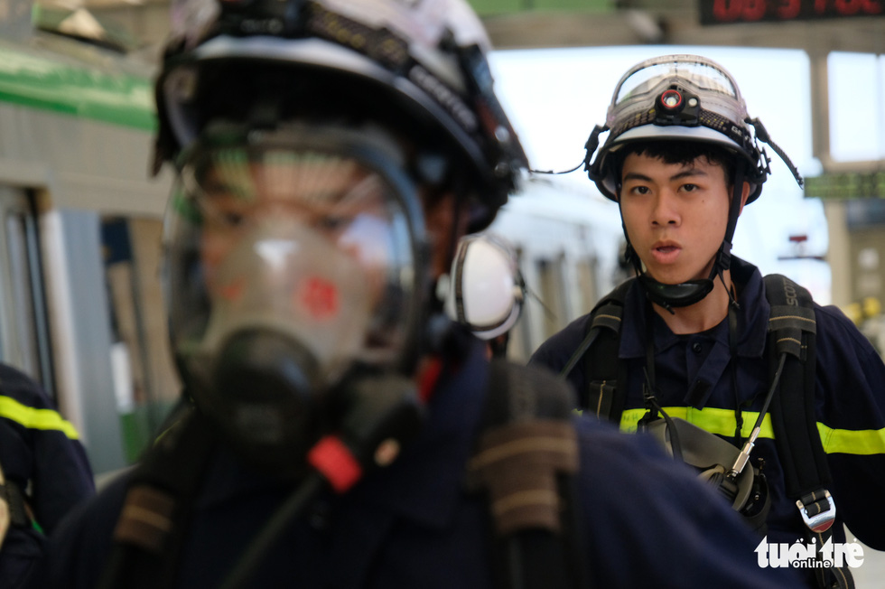 Diễn tập tình huống chữa cháy khó nhất trên metro Cát Linh - Hà Đông - Ảnh 5.