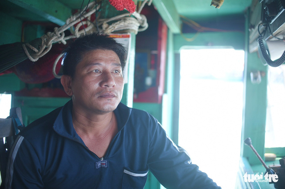 Thuyền trưởng tàu cứu 4 ngư dân Bình Thuận: Chúng tôi là anh em bạn nghề biển - Ảnh 1.