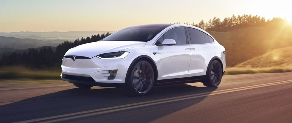 Xe điện Tesla Model X: Ngôi sao rắc rối của Elon Musk - Ảnh 2.
