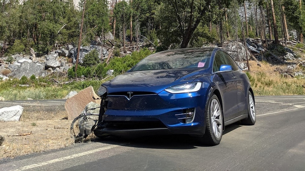 Xe điện Tesla Model X: Ngôi sao rắc rối của Elon Musk - Ảnh 10.