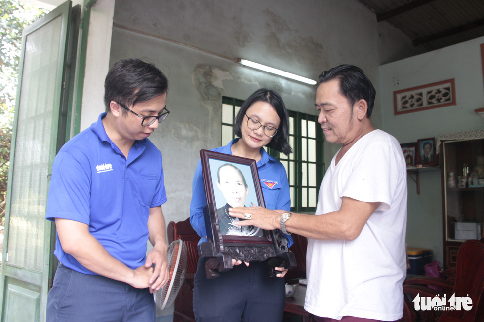 Bà Nguyễn Thị Lệ thăm gia đình chính sách và chiến sĩ tình nguyện hè TP.HCM - Ảnh 7.