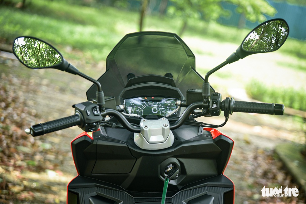 Xe tay ga cho dân mê phượt: Aprilia SR GT 200 giá từ 97 triệu đồng - Ảnh 10. Xe tay ga cho dân mê phượt: Aprilia SR GT 200 giá từ 97 triệu đồng - Ảnh 10.