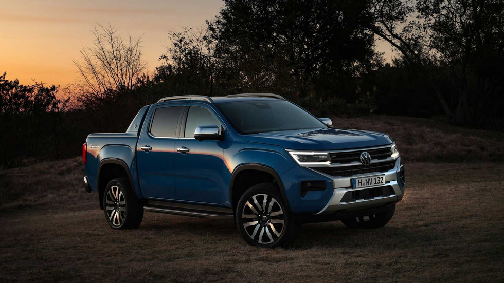 Volkswagen Amarok ra mắt: Bản sao của Ford Ranger - Ảnh 1.