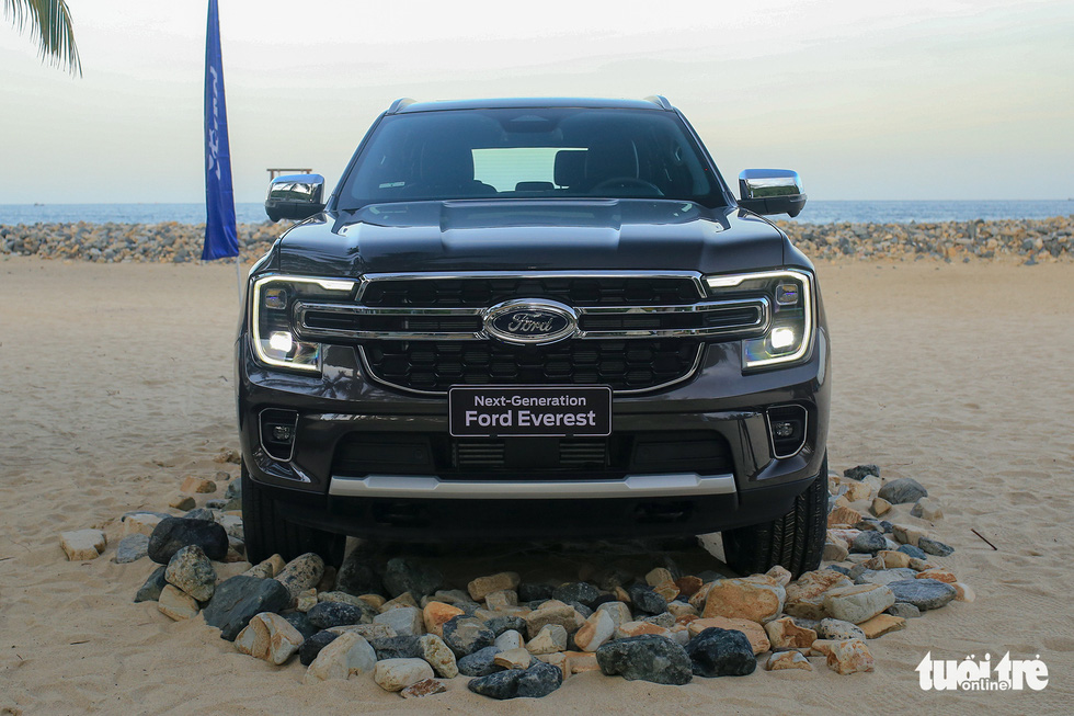 Ford Everest Titanium+: SUV đầy ắp công nghệ, giá 1,452 tỉ đồng - Ảnh 7