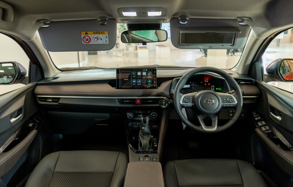 Chùm ảnh thực tế đầu tiên của Toyota Vios đời mới: Nội thất đen bớt sang hơn bản quảng cáo - Ảnh 4.