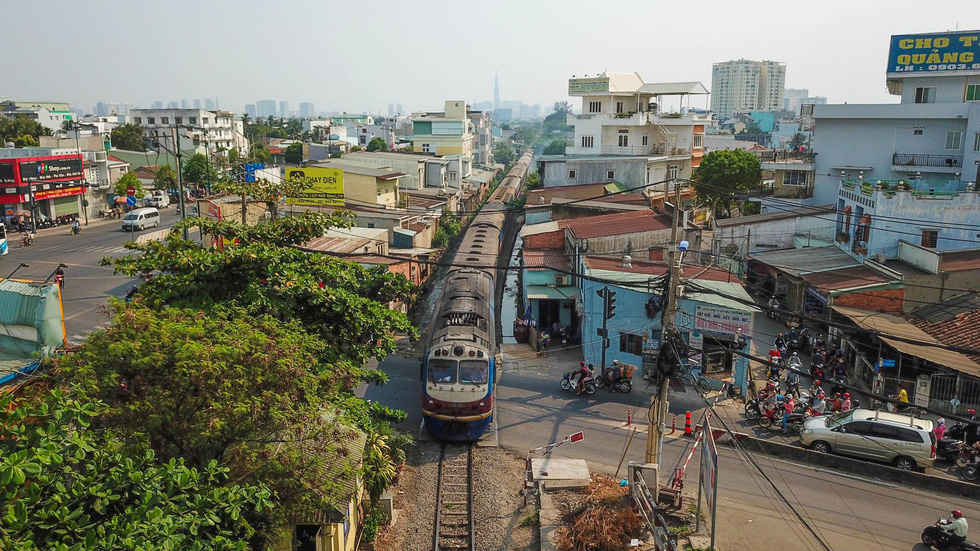 Tin sáng 16-8: Thêm nhiều đoàn tàu hỏa dịp 2-9; Bắc Bộ giảm mưa hửng nắng, Nam Bộ tăng mưa - Ảnh 4.