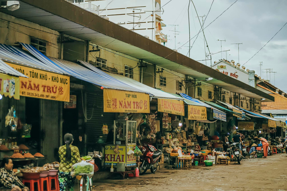 Lạc lối ở thiên đường ẩm thực chợ Châu Đốc - Ảnh 4.