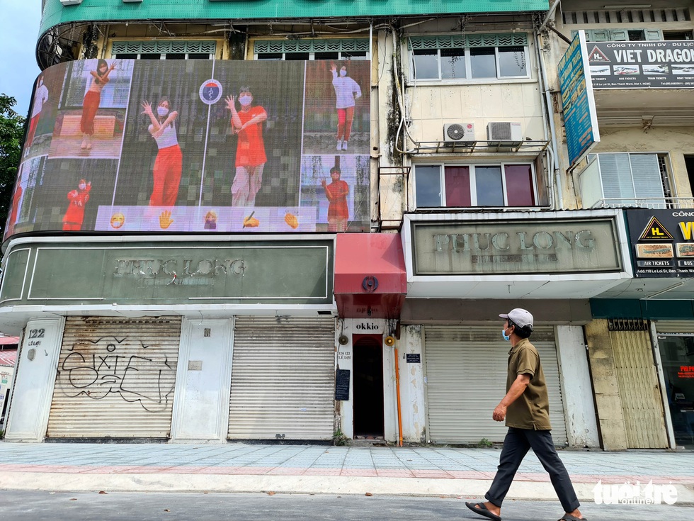 Tháo rào con đường ‘vàng’ Lê Lợi sau 8 năm, mặt bằng đua nhau tăng giá - Ảnh 8. Tháo rào con đường ‘vàng’ Lê Lợi sau 8 năm, mặt bằng đua nhau tăng giá - Ảnh 8.