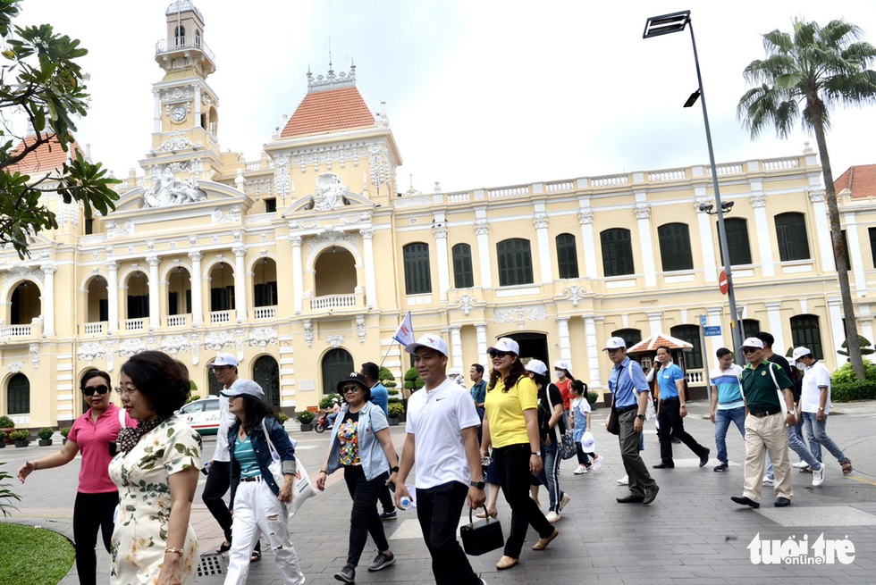 Du lịch dịp lễ 2-9: Độc đáo city tour tại TP.HCM - Ảnh 1. Du lịch dịp lễ 2-9: Độc đáo city tour tại TP.HCM - Ảnh 1.