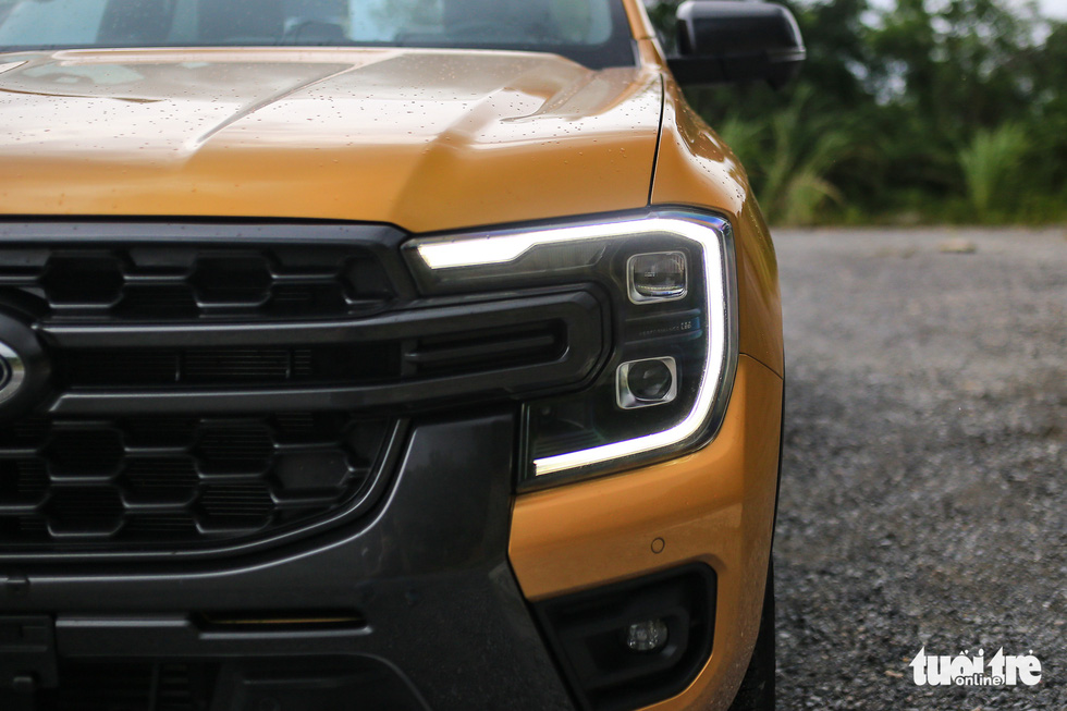 Đánh giá Ford Ranger Wildtrak 2023: Thu hẹp khác biệt với ‘xe con’ - Ảnh 11.