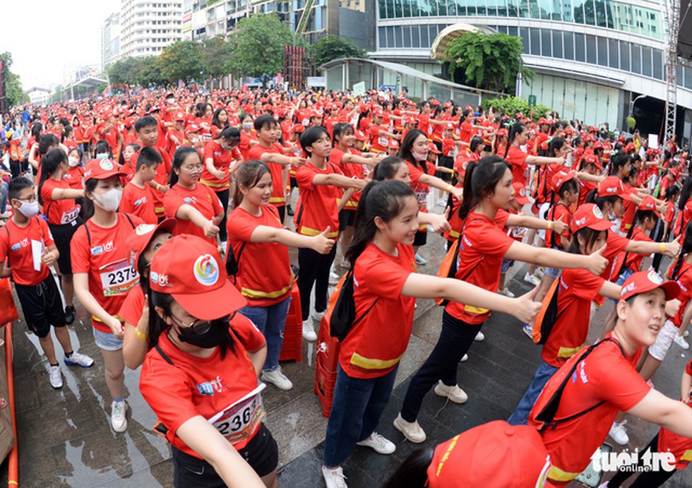 3.000 em nhỏ đồng diễn flashmob xác lập kỷ lục Việt Nam - Ảnh 3.