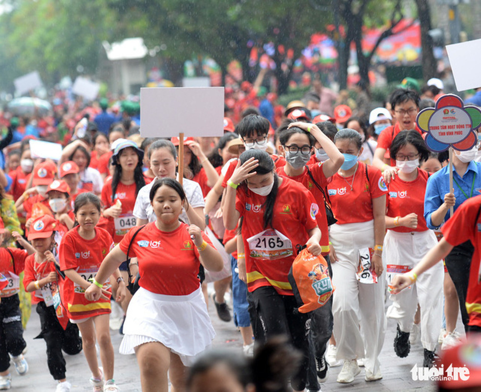 3.000 em nhỏ đồng diễn flashmob xác lập kỷ lục Việt Nam - Ảnh 7.