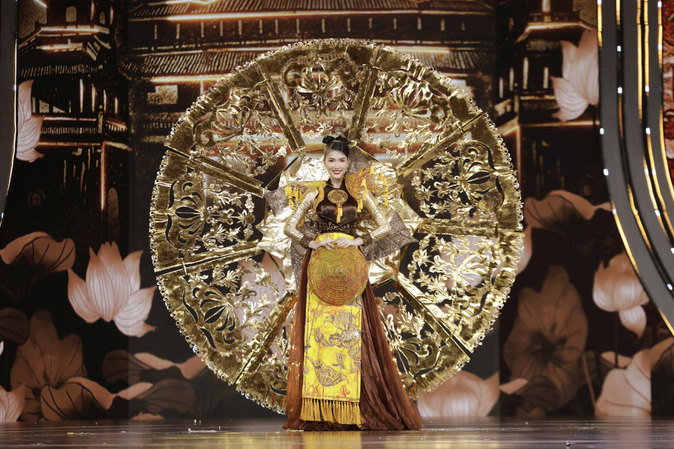 Miss Grand Vietnam 2022: Đêm diễn trang phục văn hóa dân tộc chưa đậm chất thời trang - Ảnh 12.
