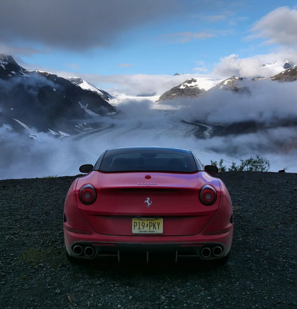 Traveling through 3 countries with a Ferrari supercar: Traveled nearly 21,000km in 2 months - Photo 6.
