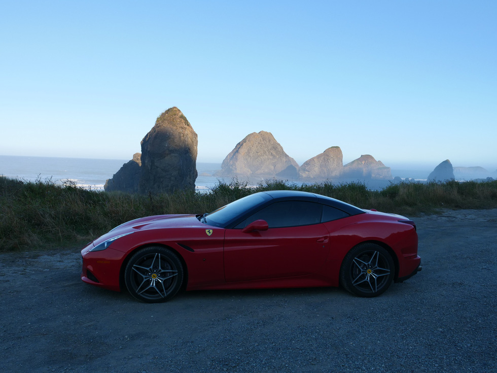 Traveling across 3 countries with a Ferrari supercar: Traveled nearly 21,000km in 2 months - Photo 16.