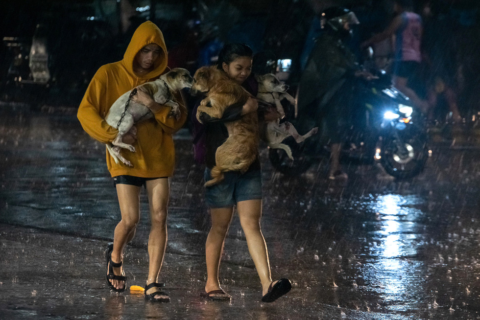 Siêu bão Noru: Ít nhất 5 người Philippines thiệt mạng - Ảnh 2.