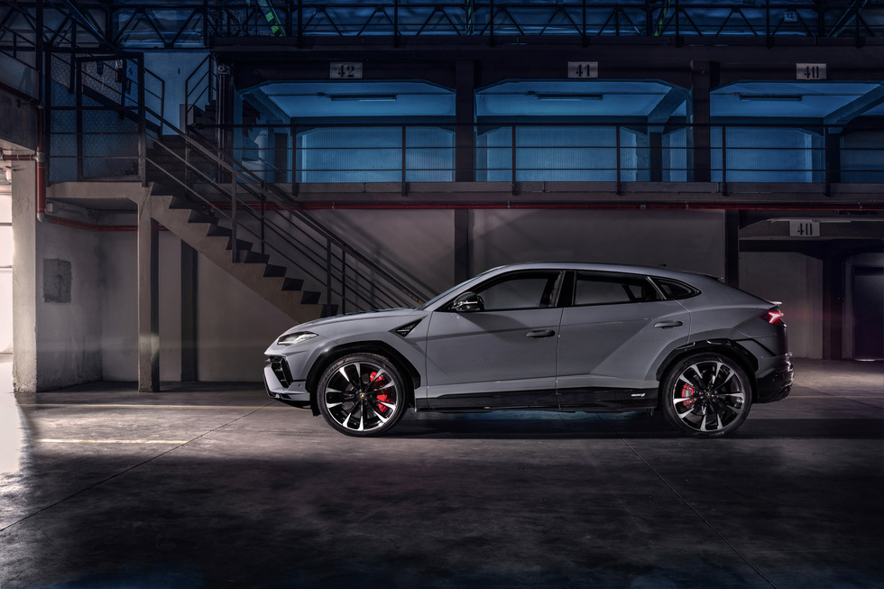 Lamborghini Urus S ra mắt: Siêu SUV sang hơn, mạnh hơn và nhanh hơn - Ảnh 2.