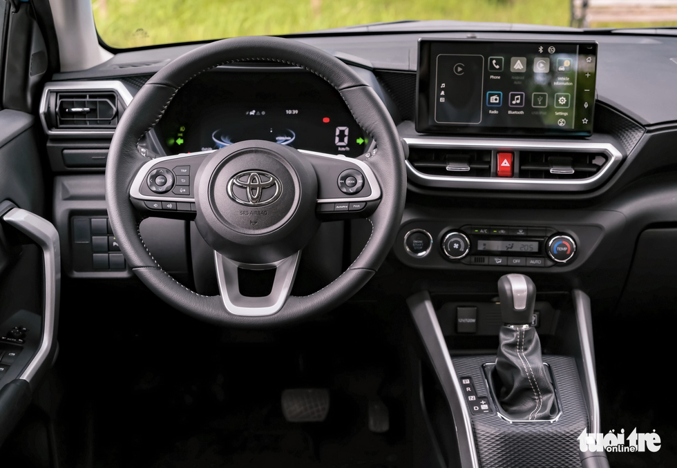 Chủ xe Toyota Raize: Vỏ mỏng, hơi ồn nhưng động cơ, trang bị tốt - Ảnh 4.