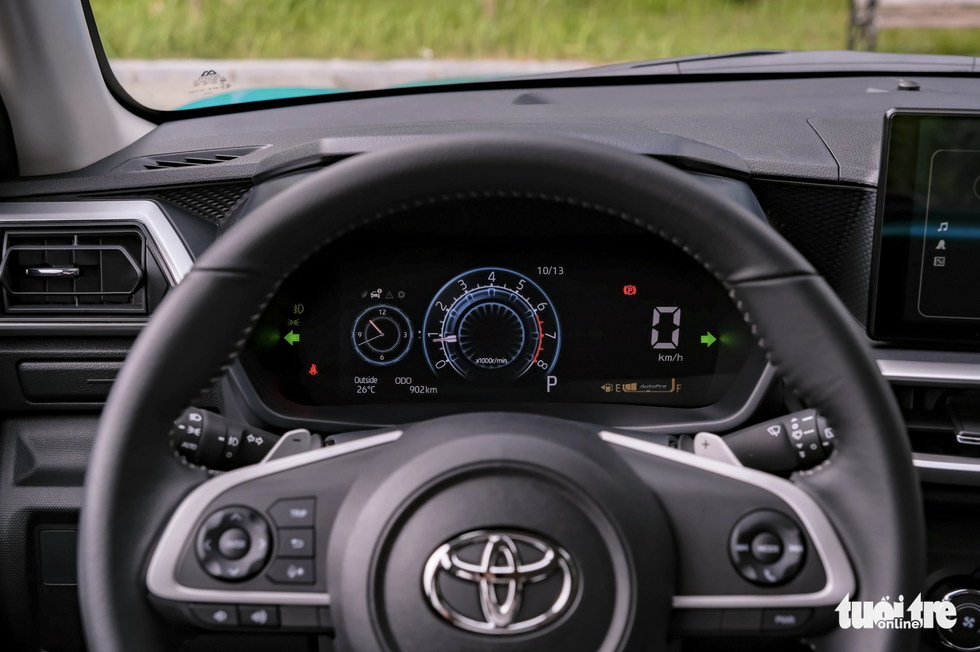 Chủ xe Toyota Raize: Vỏ mỏng, hơi ồn nhưng động cơ, trang bị tốt - Ảnh 8.
