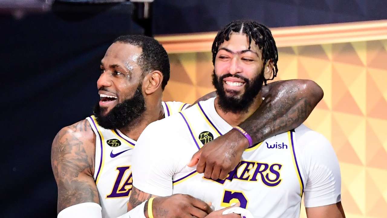 Los Angeles Lakers có lần thứ 17 vô địch NBA