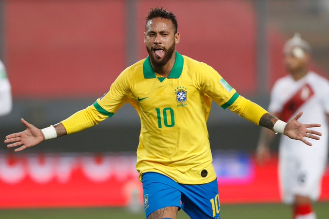 Neymar lập hat-trick trong chiến thắng 4-2 của Peru.