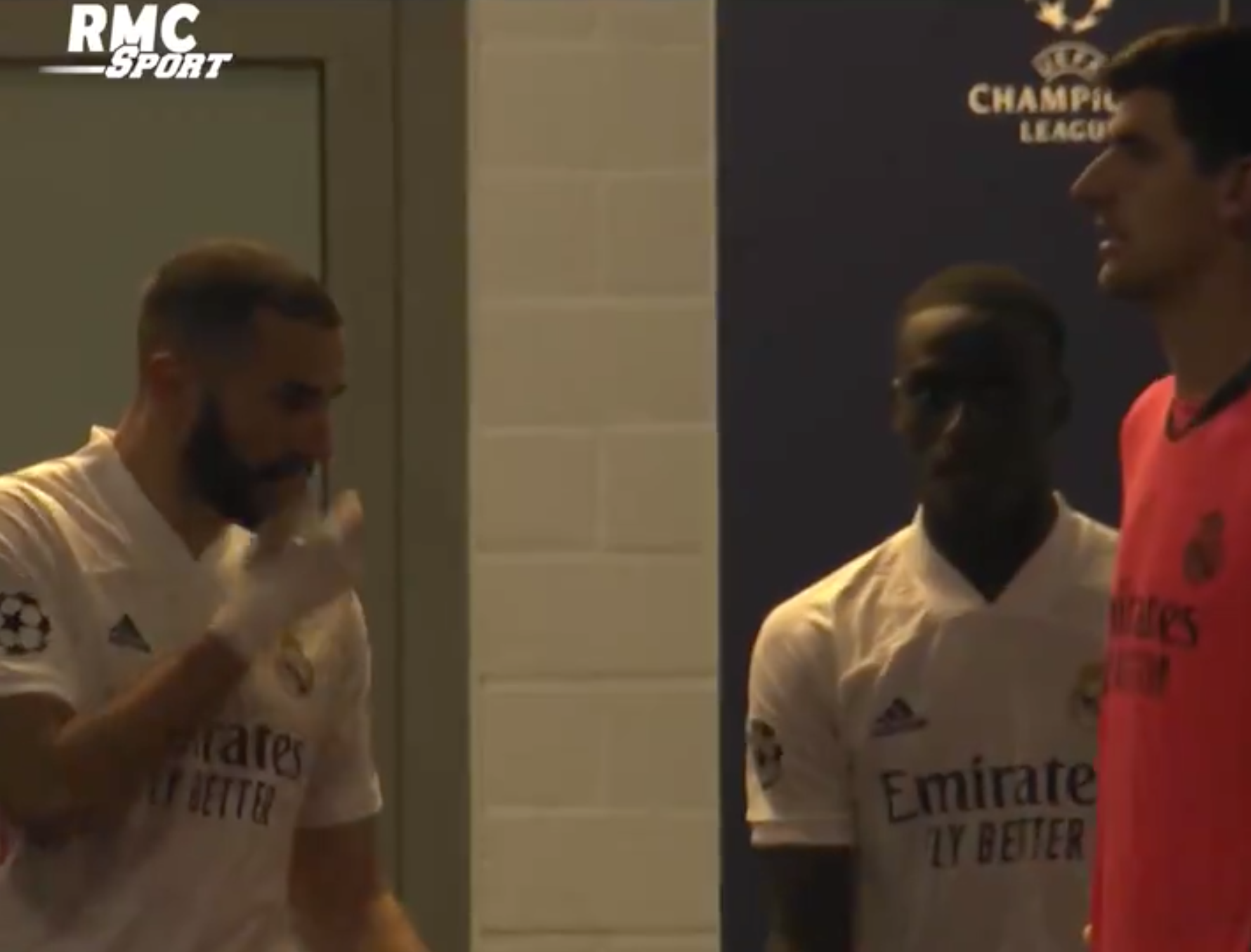 Benzema nói xấu Vinicius với Mendy