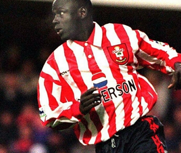 Ali Dia từng lừa thành công HLV trưởng Southampton nhờ một cú điện thoại giả mạo. Ảnh: Guardian.