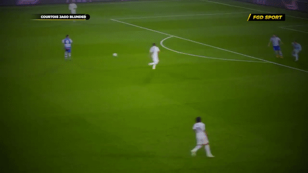 Sai lầm tai hại của thủ môn Real Madrid
