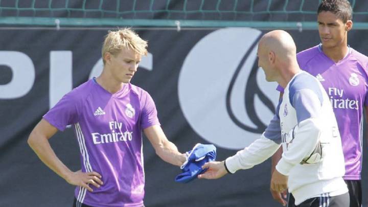 Martin Odegaard xem ra khá xui khi gặp trúng HLV Zinedine Zidane.