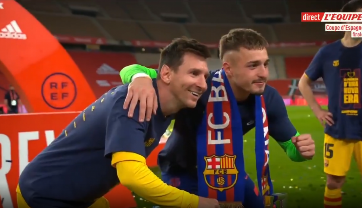 Barca vô địch hay là buổi off-fan của Messi?