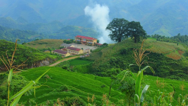 Mây núi Nghĩa Thuận một buổi sáng - Ảnh: Đỗ Hùng