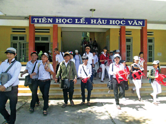 Học sinh Trường THCS - THPT Võ Văn Kiệt (Phú Yên) - Ảnh: N.P.H.