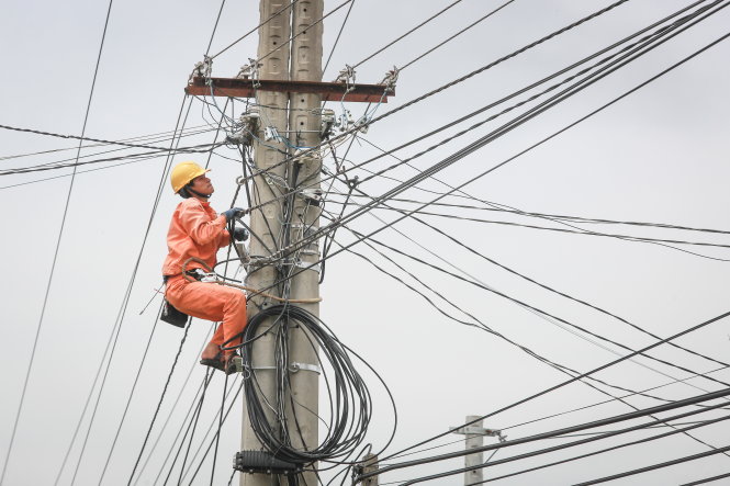 Thất thoát trong truyền tải điện là việc ngành điện cần khắc phục để giảm chi phí -TIẾN THÀNH