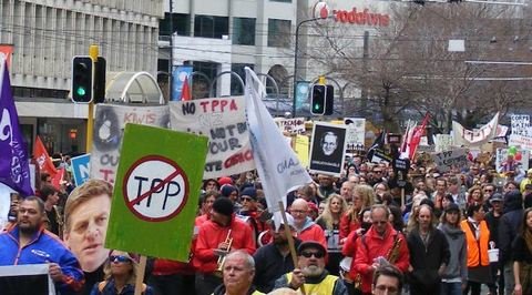 Người Wellingotn (New Zealand) biểu tình chống TPP mà theo họ, hiệp định này là 