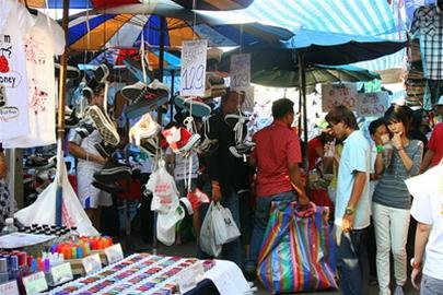 Cháy chợ ở Chatuchak Thái Lan, hàng ngàn thú cưng quý hiếm chết thương tâm- Ảnh 2. Chatuchak - bạn đi chưa?